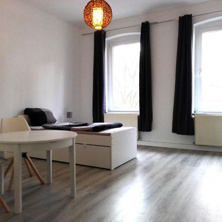 Monteurwohnung Bei Nina Zeitz Esterno foto