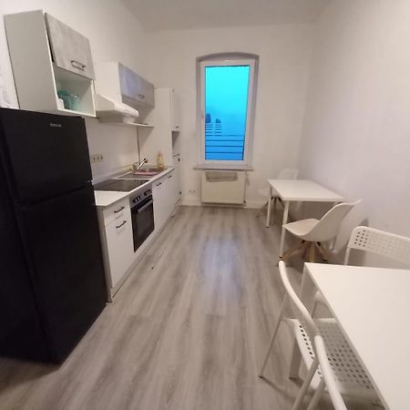 Monteurwohnung Bei Nina Zeitz Esterno foto