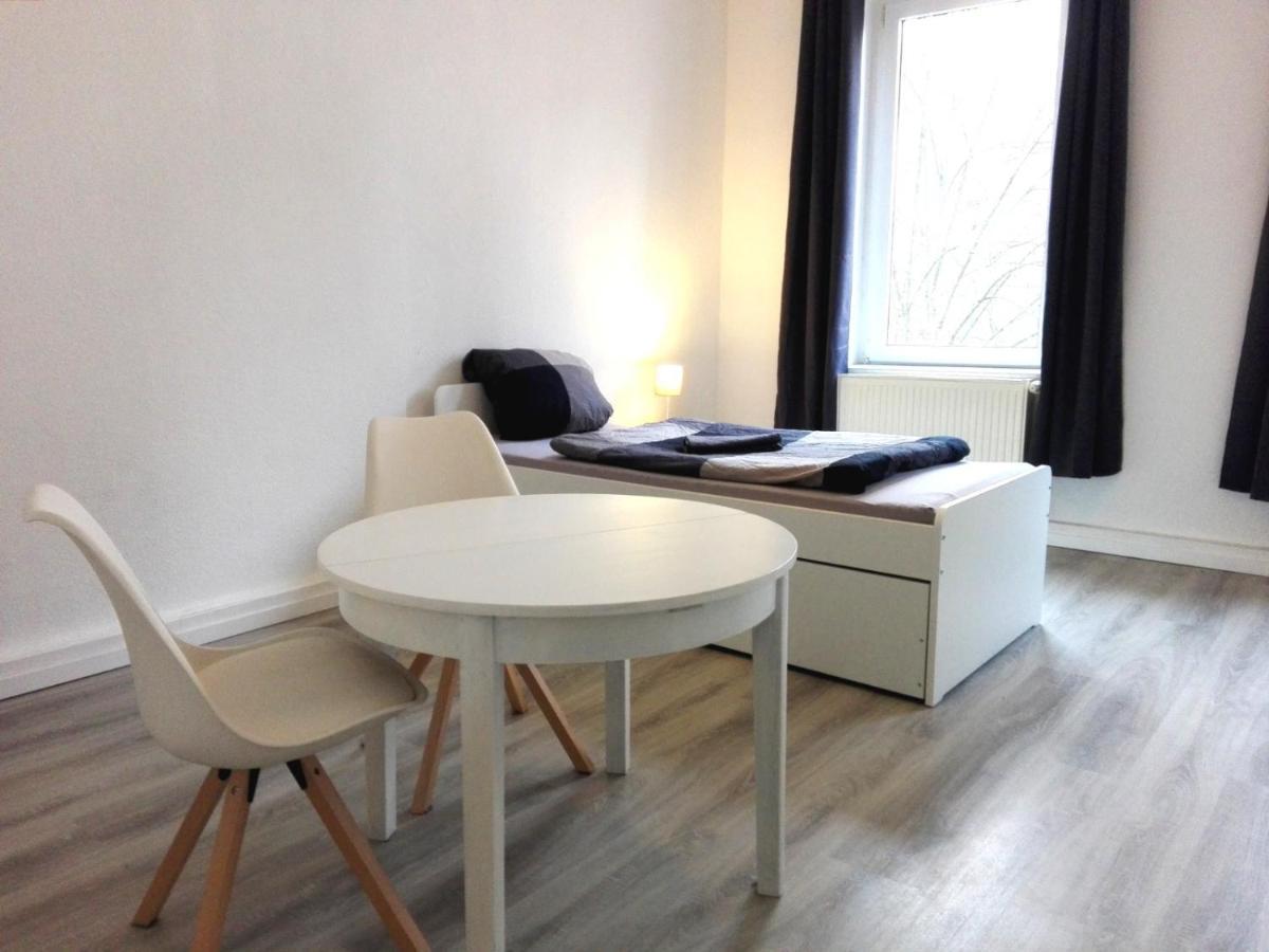 Monteurwohnung Bei Nina Zeitz Esterno foto