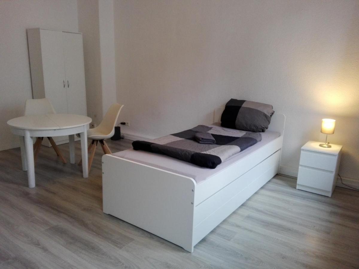 Monteurwohnung Bei Nina Zeitz Esterno foto