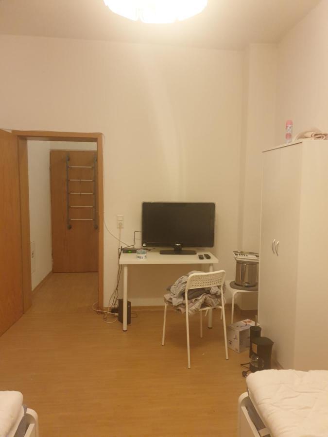 Monteurwohnung Bei Nina Zeitz Esterno foto